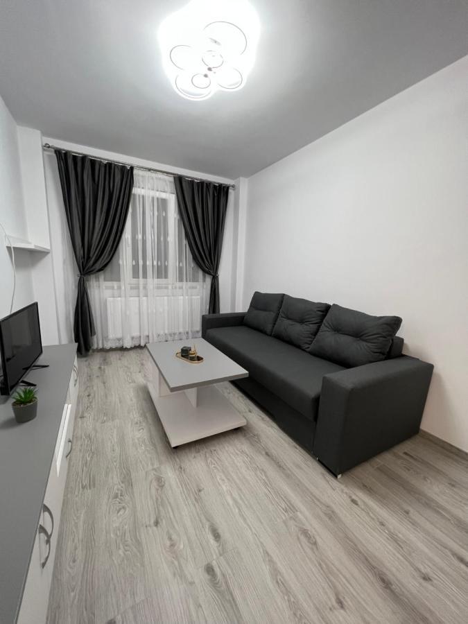 Sunny Accommodation Suceava Exteriör bild